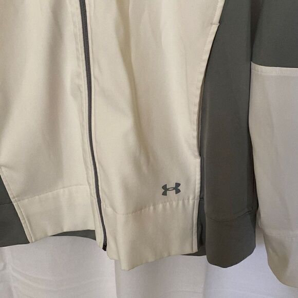 Mens Under Armour Golf Jacker With Fold-Away Hood & Rop of the Rock Emblem, Whit - Picture 3 of 11